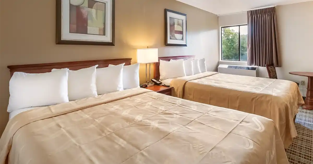 Interior guest room at the Quality Inn in Harpers Ferry